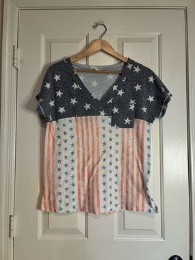 Hem & Thread Women's Flag Print V-Neck Short Sleeve Top - Navy, White, Red